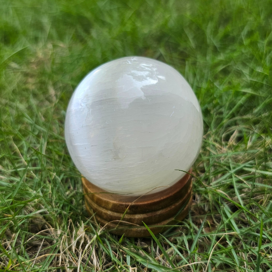 Beautiful High Quality Energy Cleansing outlet Selenite Sphere