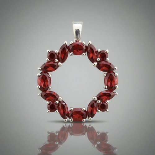 Sterling Silver Garnet Wreath Pendant – A Symbol of Passion, Strength & Renewal