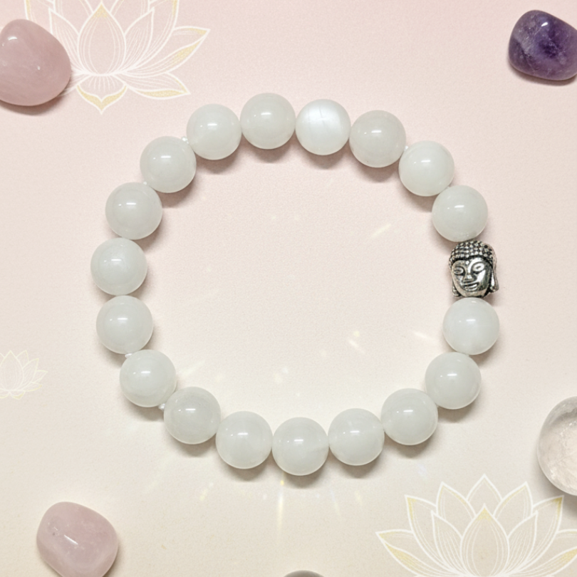 Moonstone bracelet for intuition, emotional balance, and new beginnings