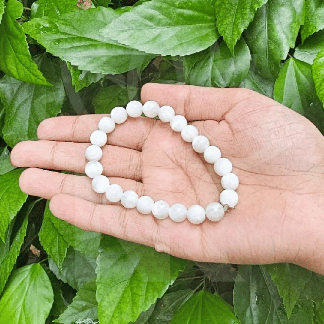 आभा शुद्धि के लिए सेलेनाइट ब्रेसलेट (8 मिमी)