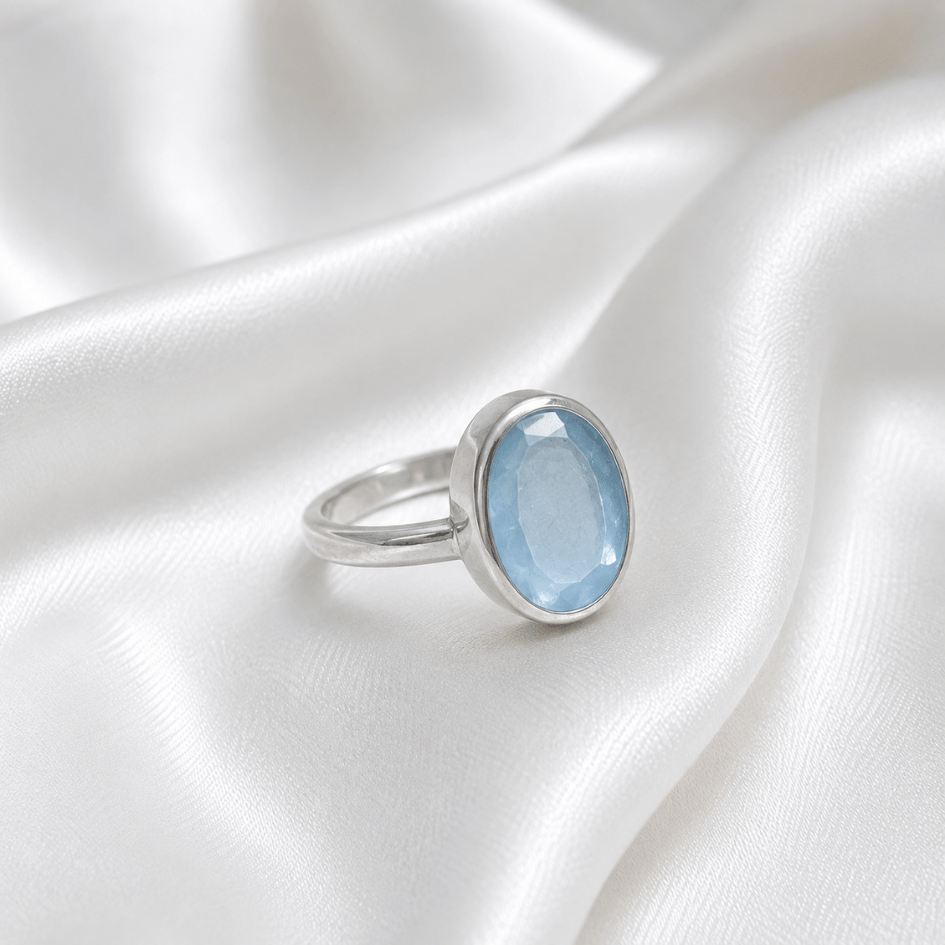 Aquamarine 925 Sterling Silver Ring - Calmness • Courage • Clear Communication