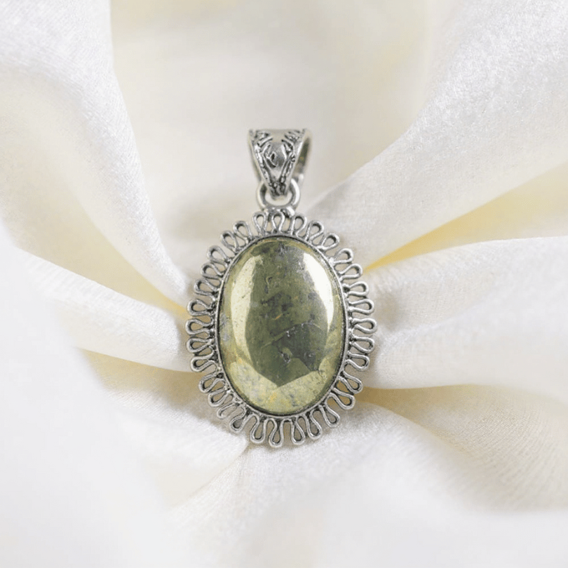 Pyrite Pendant – Wealth, Protection & Confidence Crystal