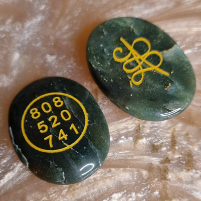 Green Aventurine Money Number Duo For Attracting Wealth - Dr. Neeti Kaushik's Shop