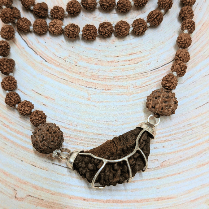 Triveni Shakti Rudraksha Mala – Gyaan, Dhan & Divya Kripa (1 Mukhi, 5 Mukhi & 7 Mukhi Rudraksha)