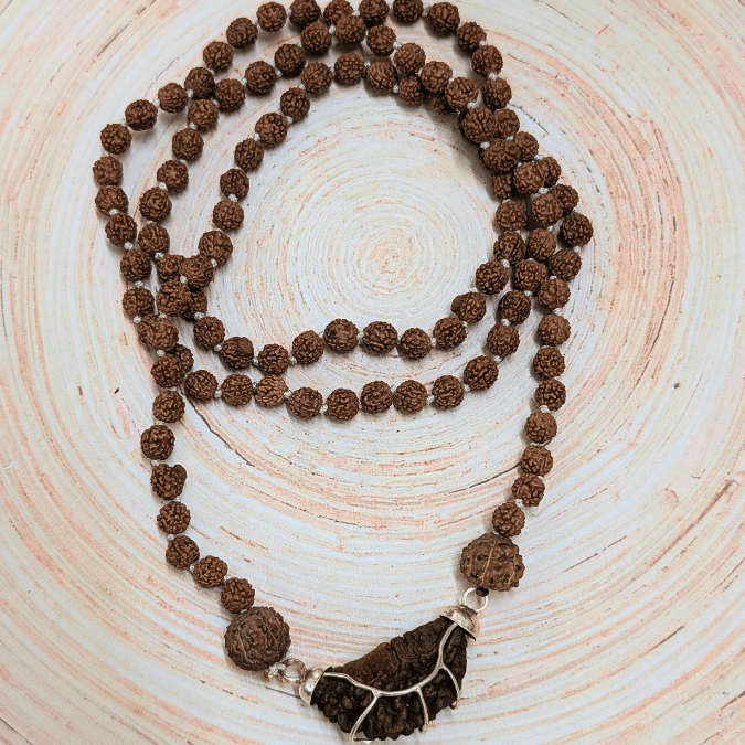 Triveni Shakti Rudraksha Mala – Gyaan, Dhan & Divya Kripa (1 Mukhi, 5 Mukhi & 7 Mukhi Rudraksha)