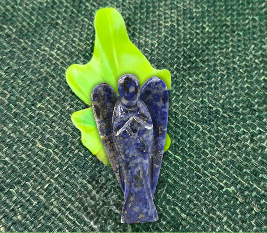 Sodalite Angel For communication & Intuition (2 Inch)