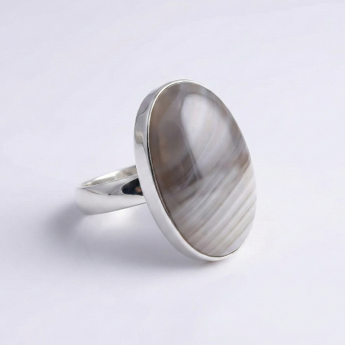 Flint Rinng in silver