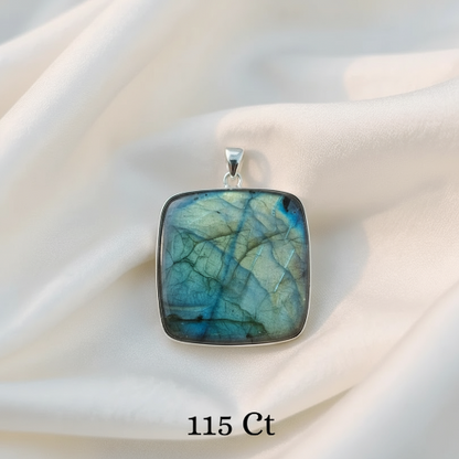 uthentic Labradorite crystal  Pendant  for balance and transformation