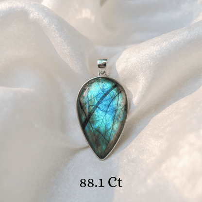 Natural Labradorite crystal pendant for transformation