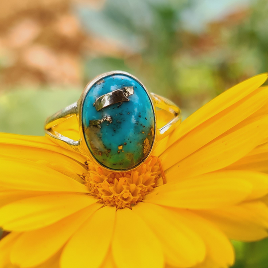 Certified Turquoise Ring With Pure Silver For Fame