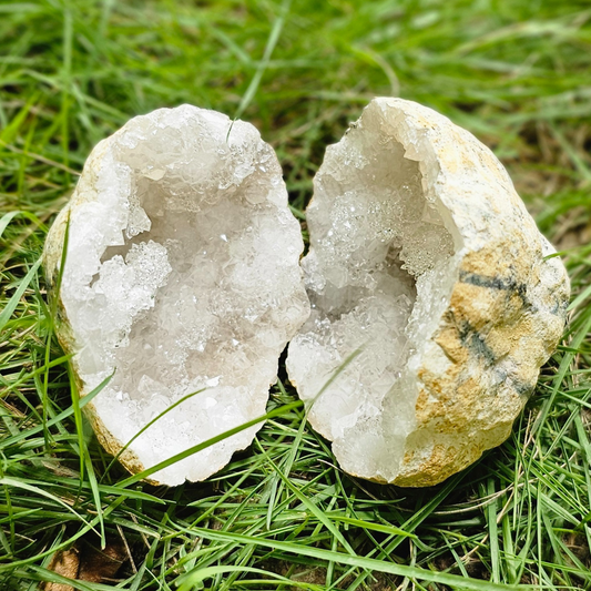 Clear Quartz Geode For Manifestation