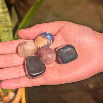  April Born Abundance Kit For manifestation, motivation, and confidence.