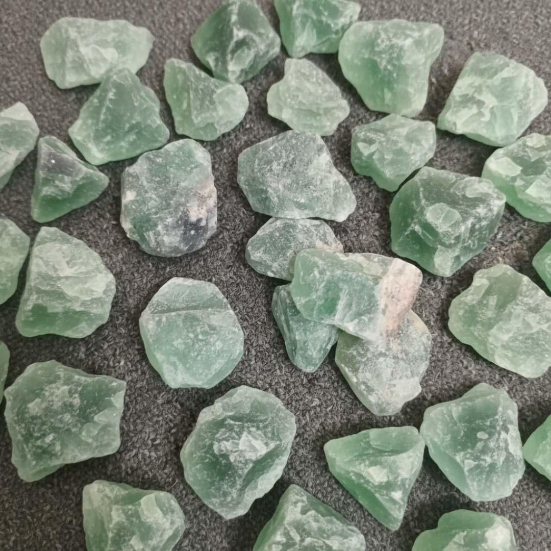 Natural Green Fluorite Piece – Clarity, Focus & Aura Cleansing Crystal