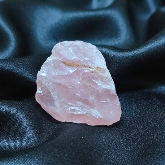 Natural Rose Quartz Raw Stone | Love, Healing & Heart Chakra Crystal
Regular priceRs. 777.00